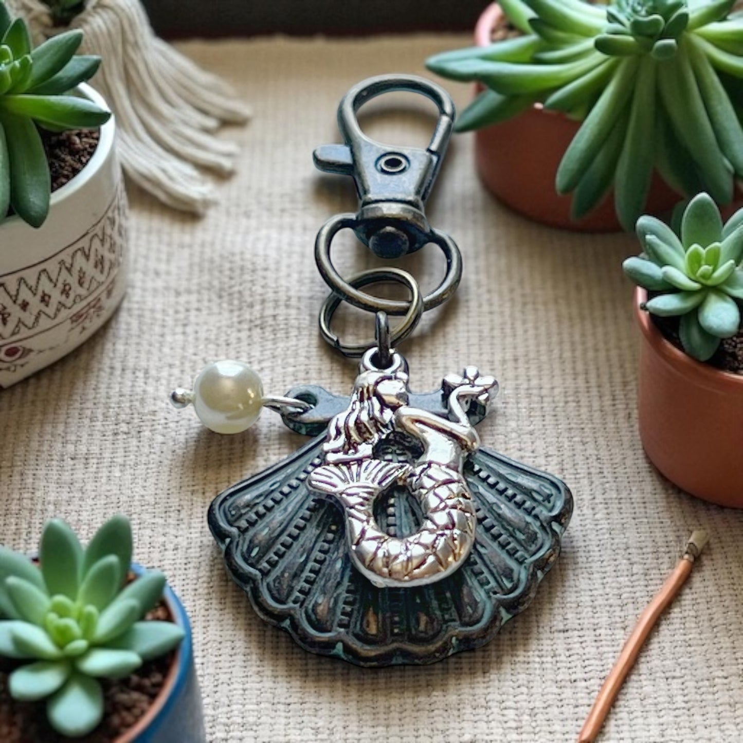 Mermaid & Seashell Purse Charm – Coastal Keychain with Pearl Accent