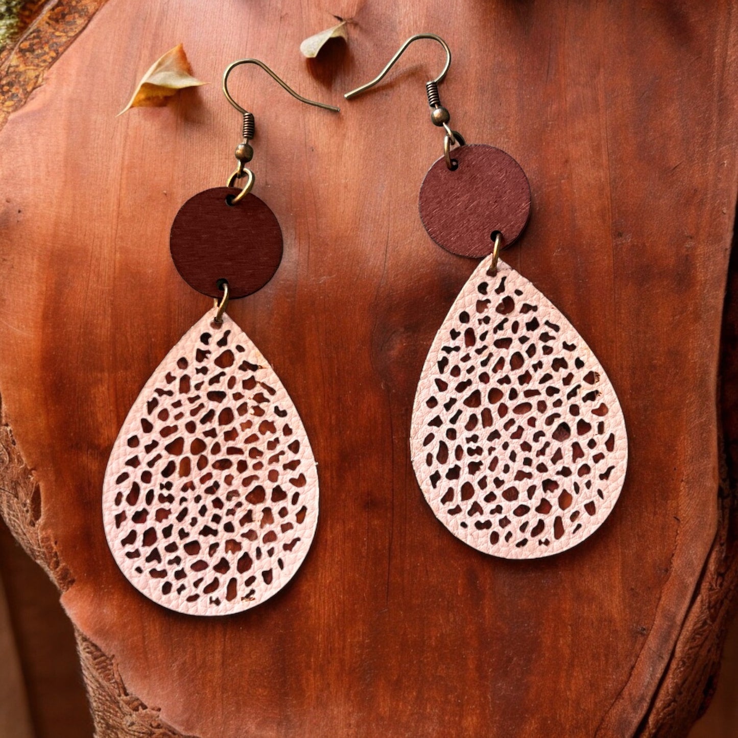 Wood & Off-White Leather Earrings – Natural Boho Chic Jewelry