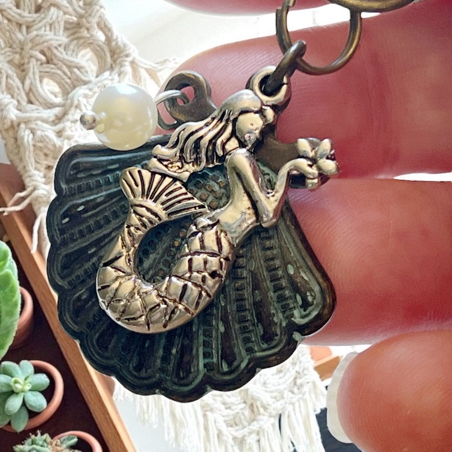 Mermaid & Seashell Purse Charm – Coastal Keychain with Pearl Accent