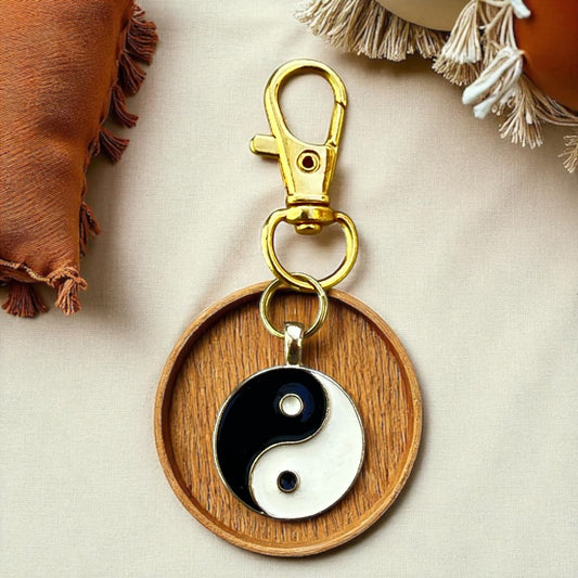 Yin Yang Purse Charm – Black & White Balance Keychain with Gold Clasp