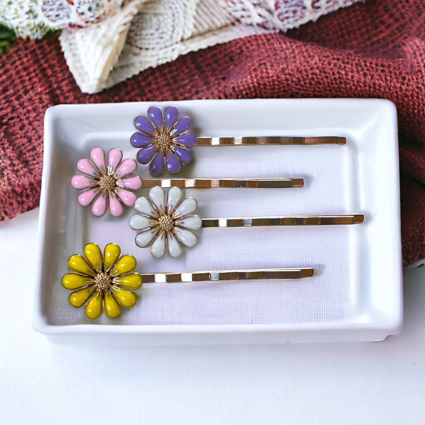 Enamel Daisy Hair Pins – Set of 4 Cottagecore Spring Accessories
