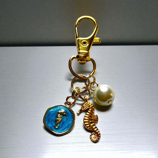 Seahorse Purse Charm – Ocean-Inspired Bag Accessory in Gold Tones