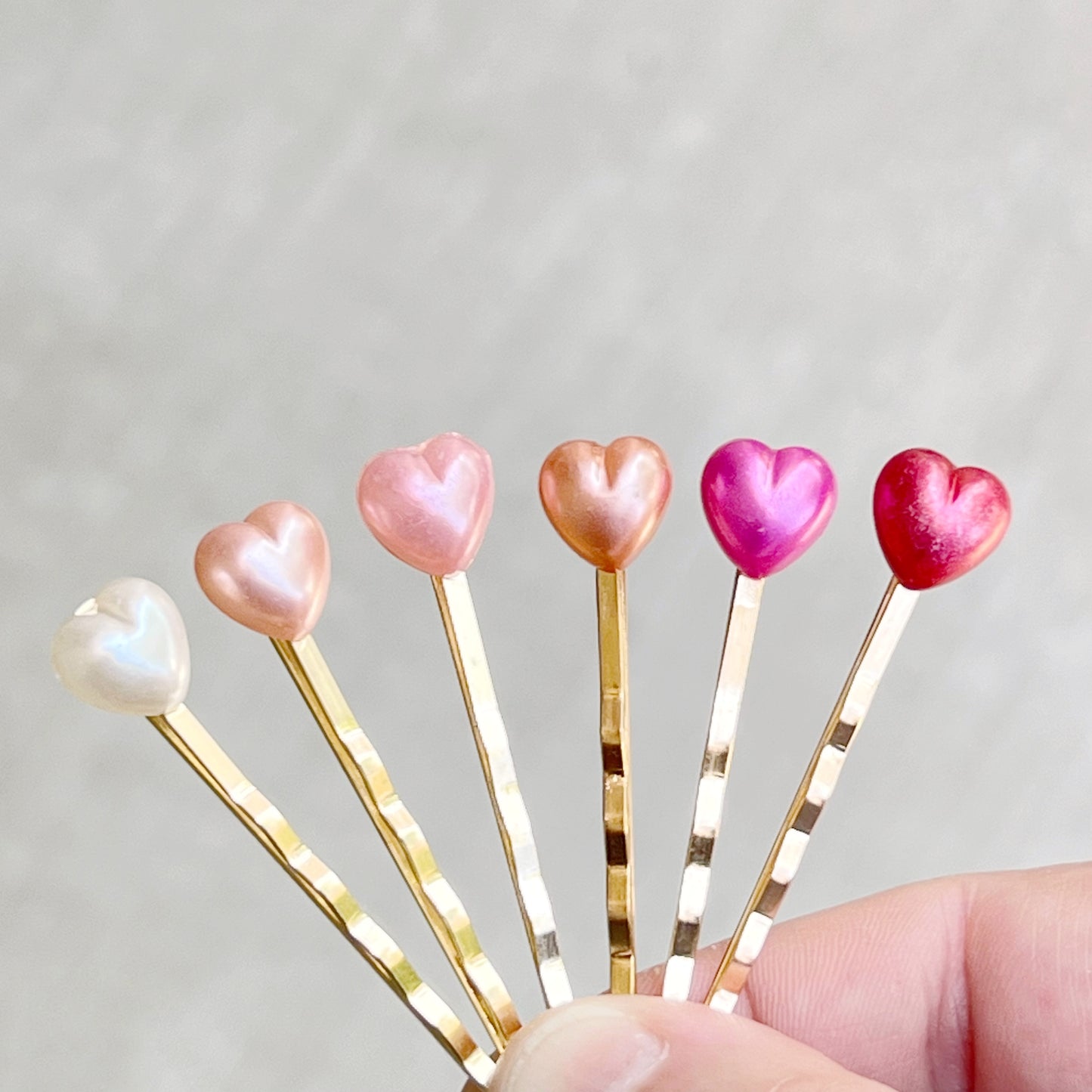 Pearlescent Heart Hair Pins – Gold Bobby Pin Set with Glossy Pastel Accents