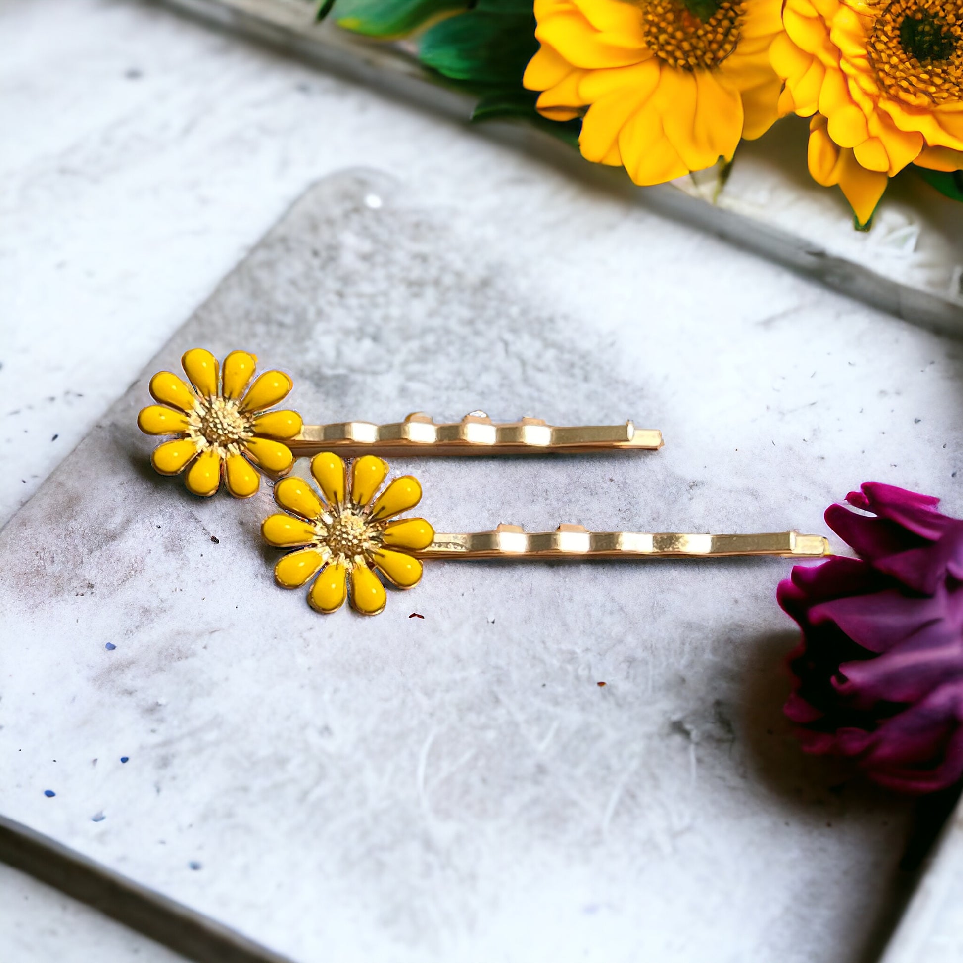 Decorative Yellow Enamel Wildflower Hair Pins - Delicate Floral Accessories