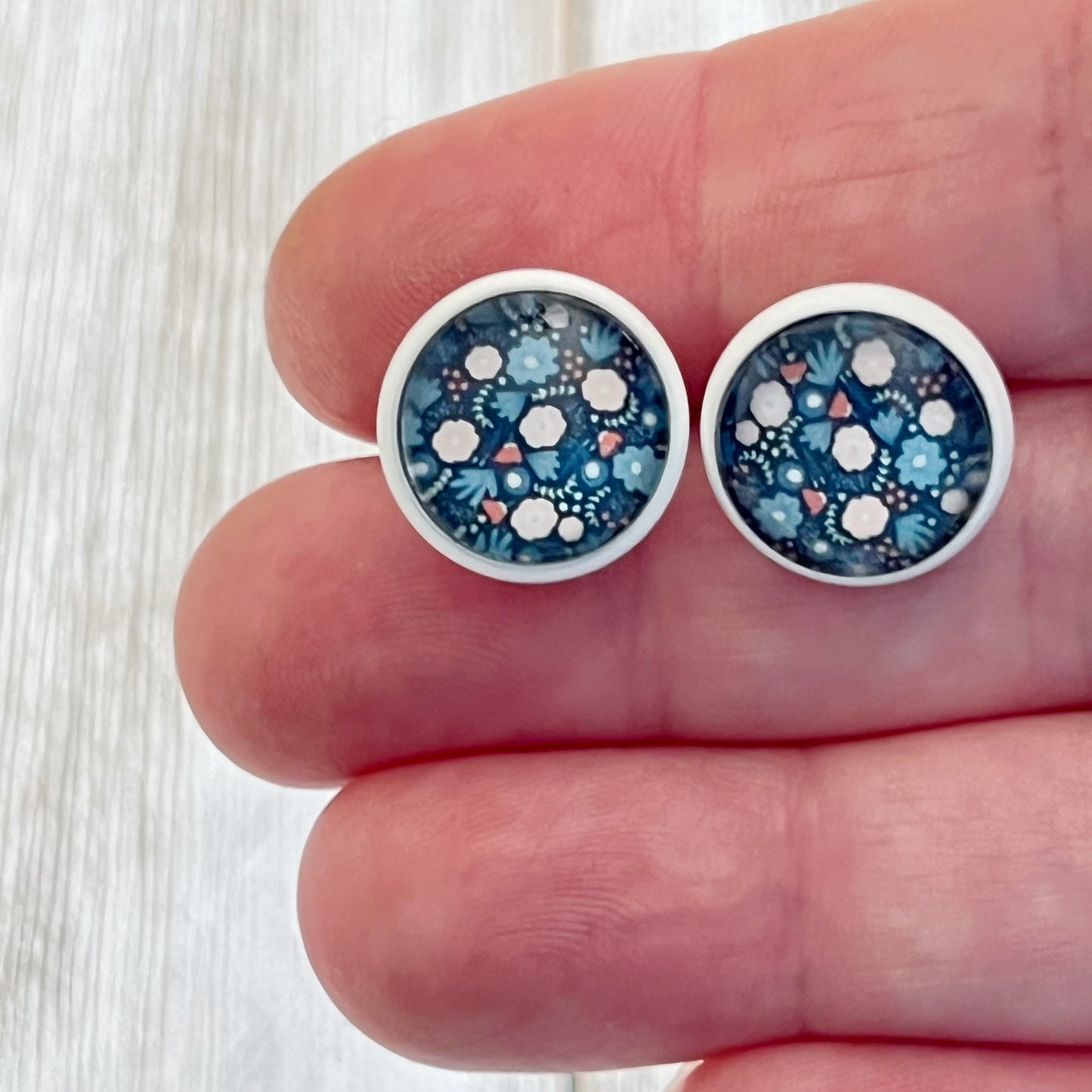 Navy Floral Stud Earrings – Round Silver Botanical Jewelry