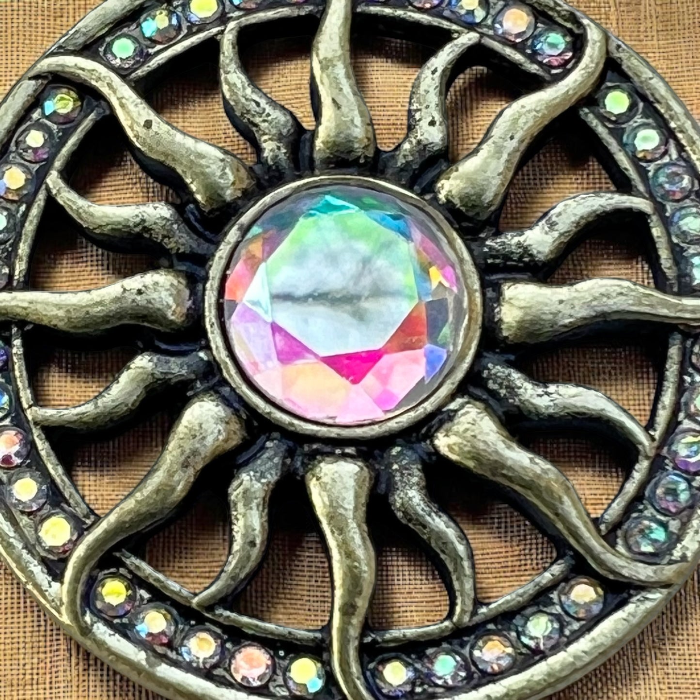 Sun Purse Charm – Radiant Boho Keychain with Iridescent Center