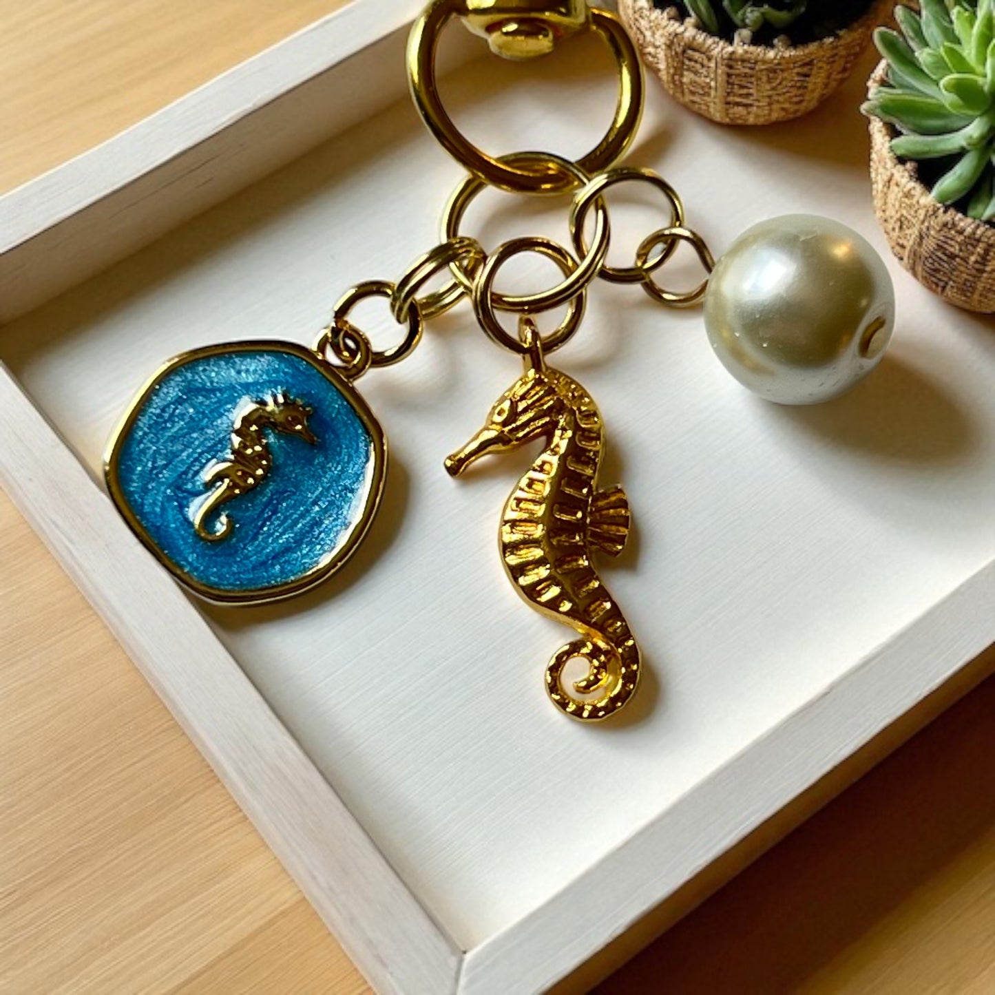 Seahorse Purse Charm – Ocean-Inspired Bag Accessory in Gold Tones