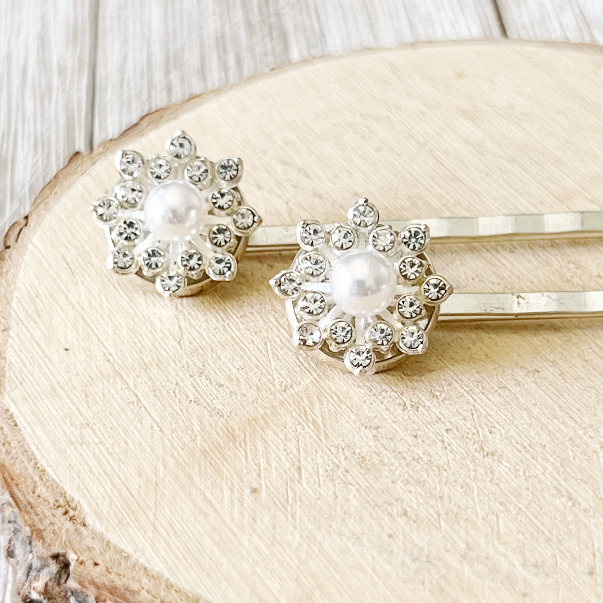 Pearl & Rhinestone Snowflake Hair Pins – Elegant Silver Hair Clips