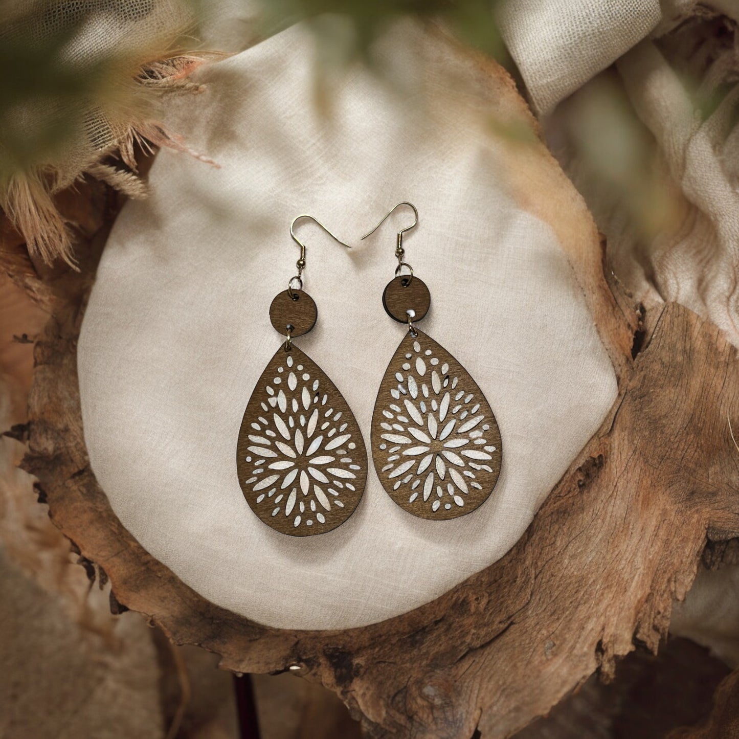 Wood Teardrop Dangle Earrings – Floral Cutout Chic Jewelry