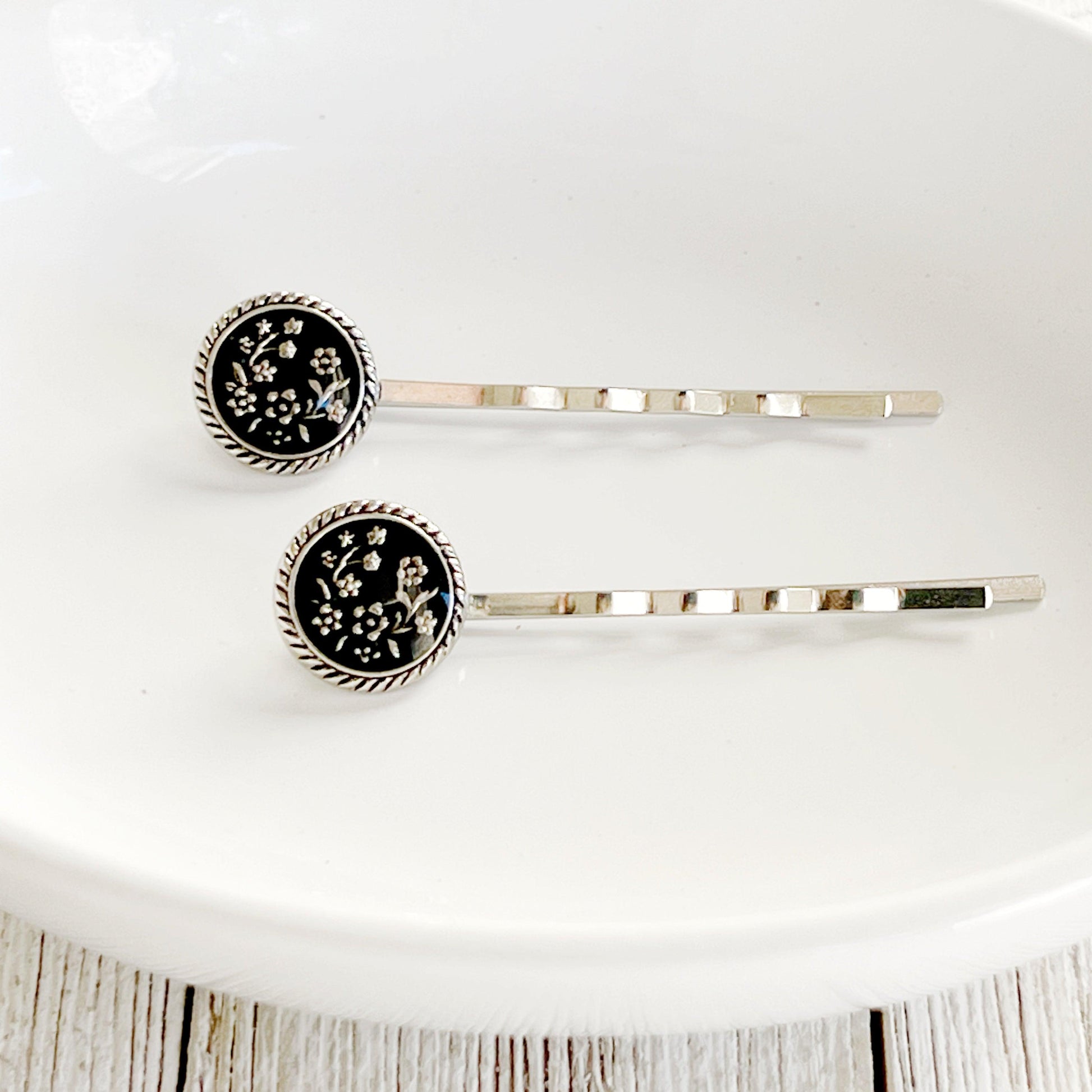 Black & Antiqued Silver Wildflower Hair Pins - Elegant and Versatile Hair Accessories