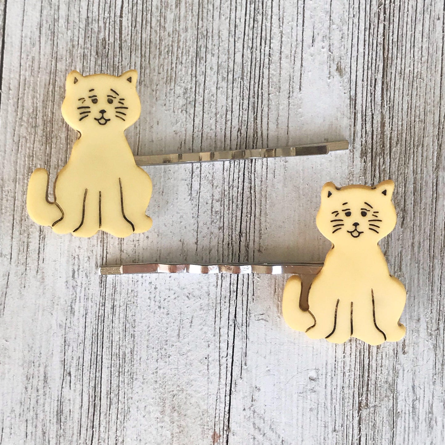 Yellow Cat Hair Pins: Adorable Feline Accents for Your Hairstyle