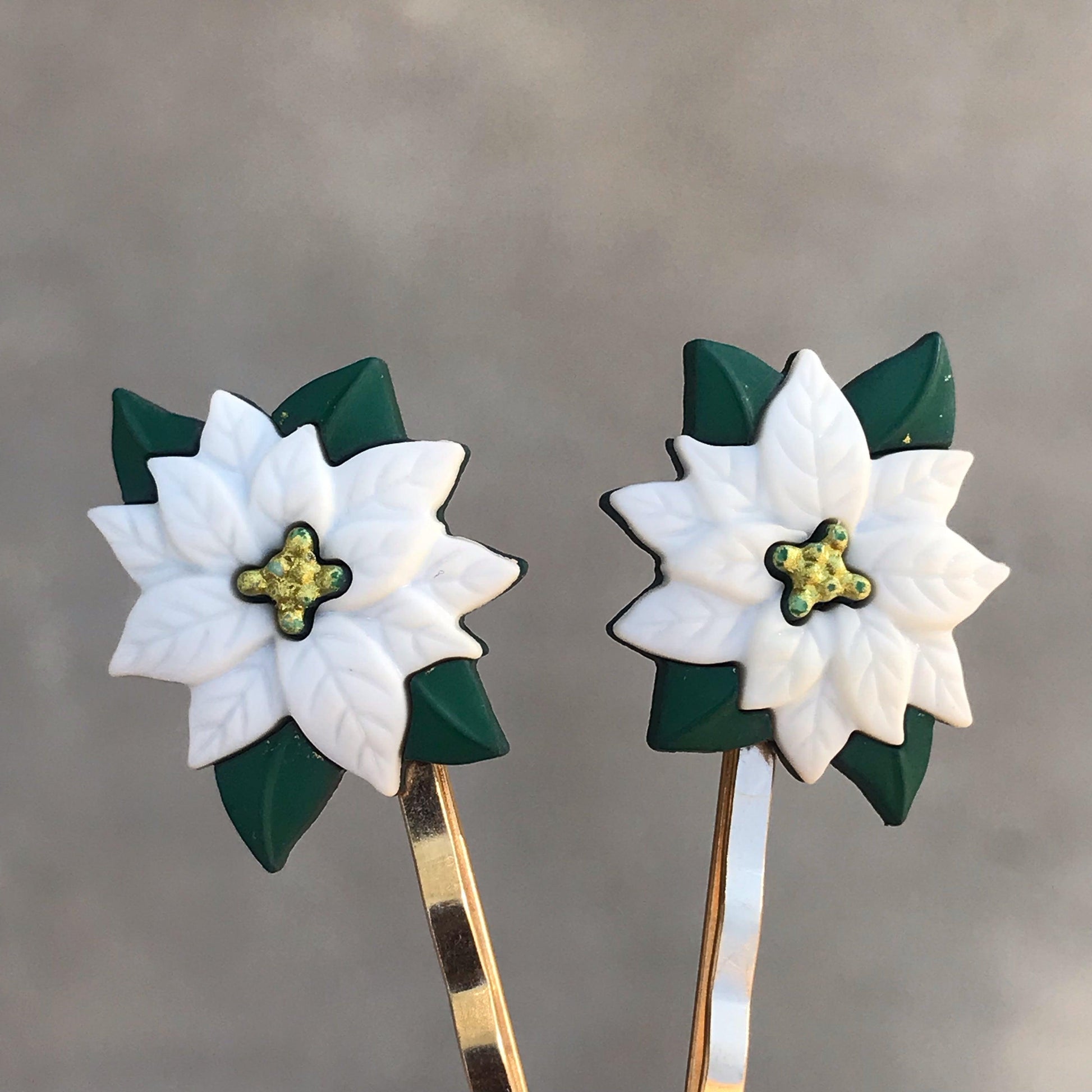 White Flower Chrysanthemum Hair Pins - Festive Christmas Holiday Accessories