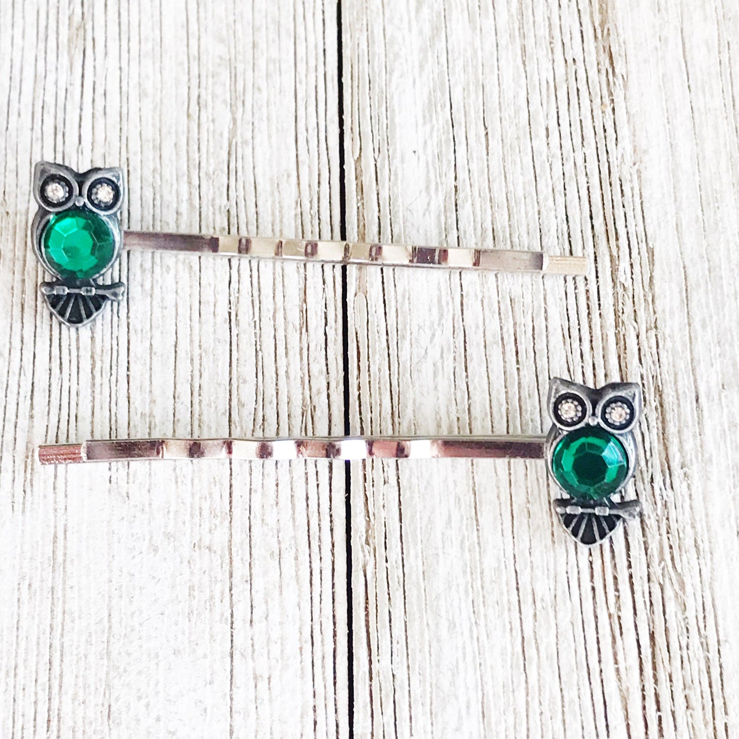 Green Rhinestone Owl Bobby Pins: Sparkling Owl Accents for Unique Hairstyles