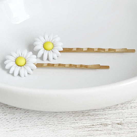 White Daisy Flower Decorative Hair Pins