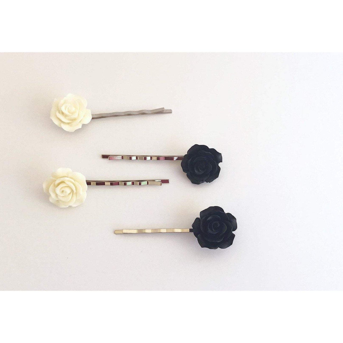 Chic Black & White Floral Bobby Pins: Stylish Hair Accessories