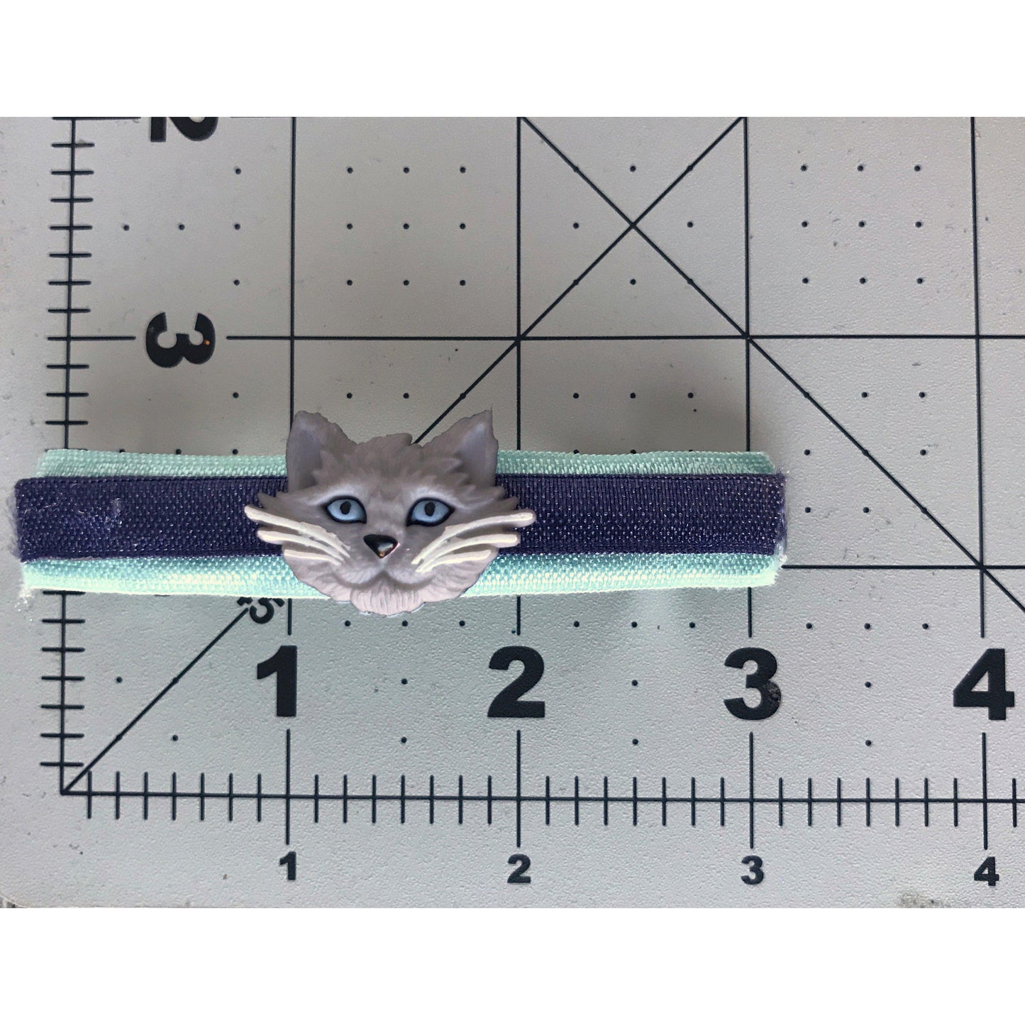 Gray Cat with Blue Hair Clip - Adorable Feline-Inspired Accessory