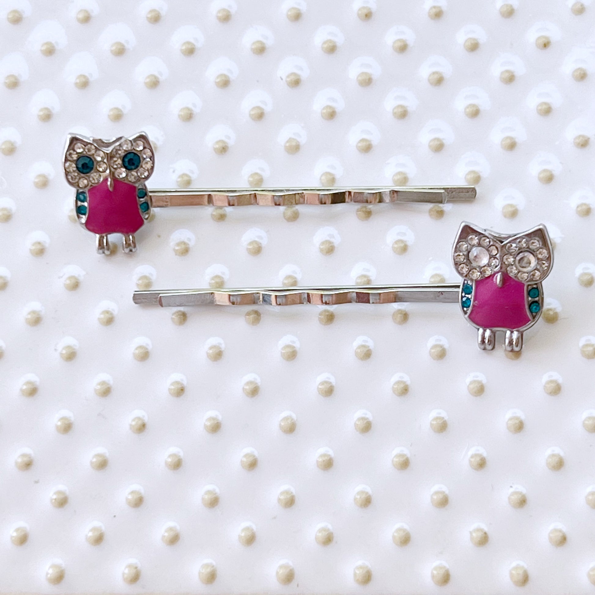 Pink Rhinestone Owl Bobby Pins: Sparkle & Charm for Your Hairstyle