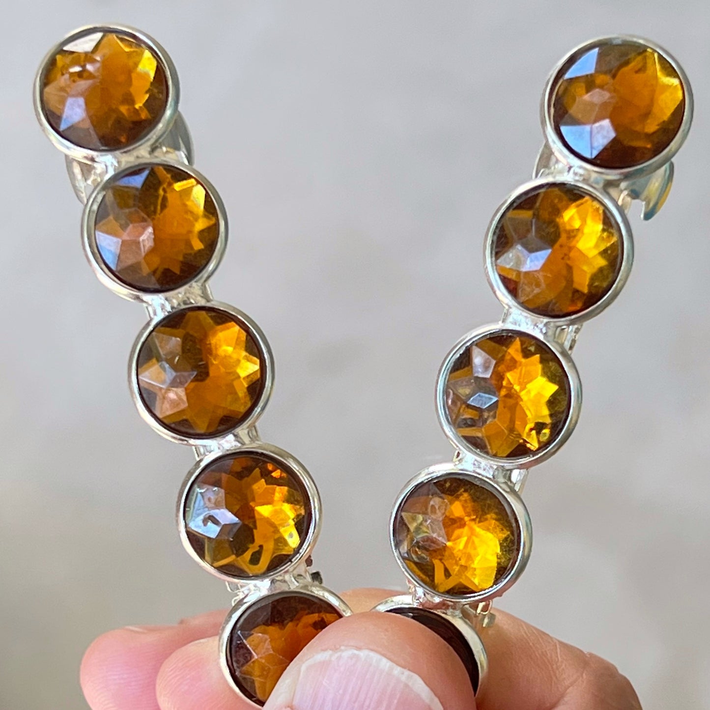 Brown Acrylic Silver Hair Clips: Vintage-Inspired Accessories