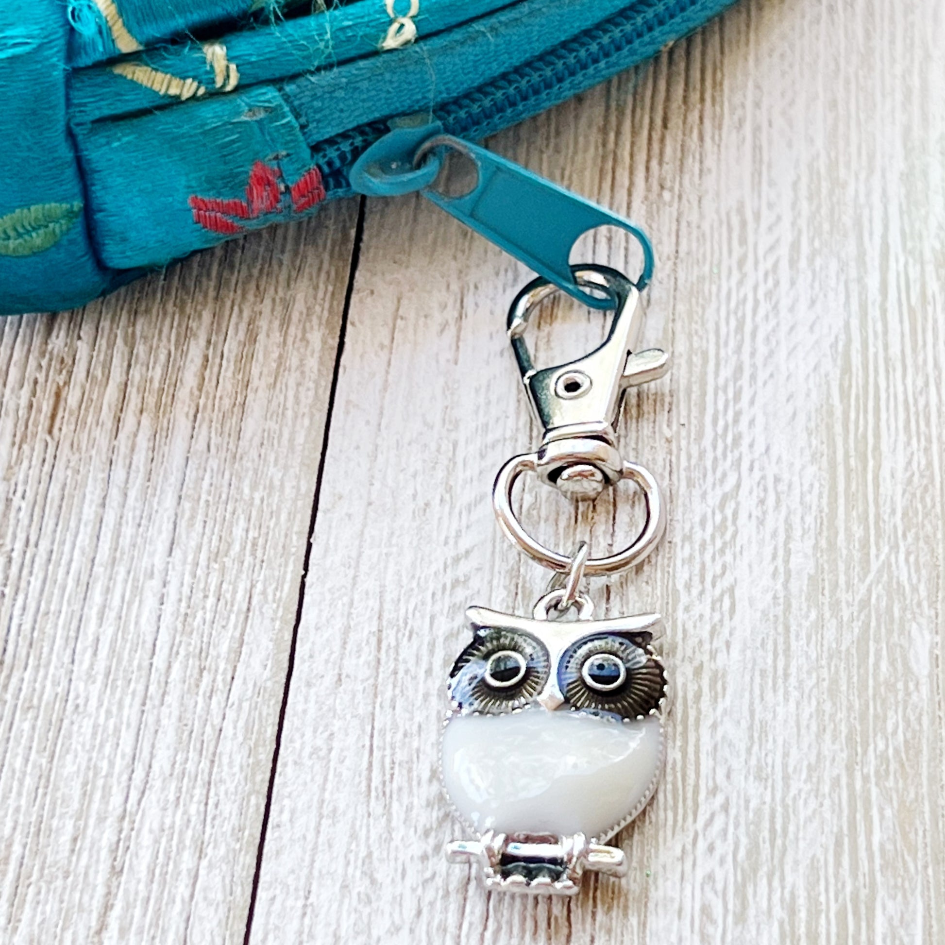 Vibrant Multi-Colored Owl Zipper Pull Keychain Purse Charms - Whimsical Accessories