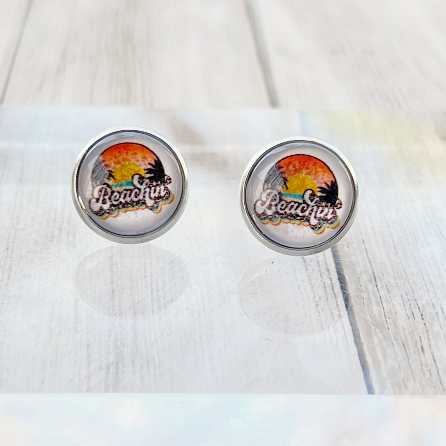 Beachin’ Sunset Stud Earrings – Retro Summer Palm Tree Jewelry in Silver