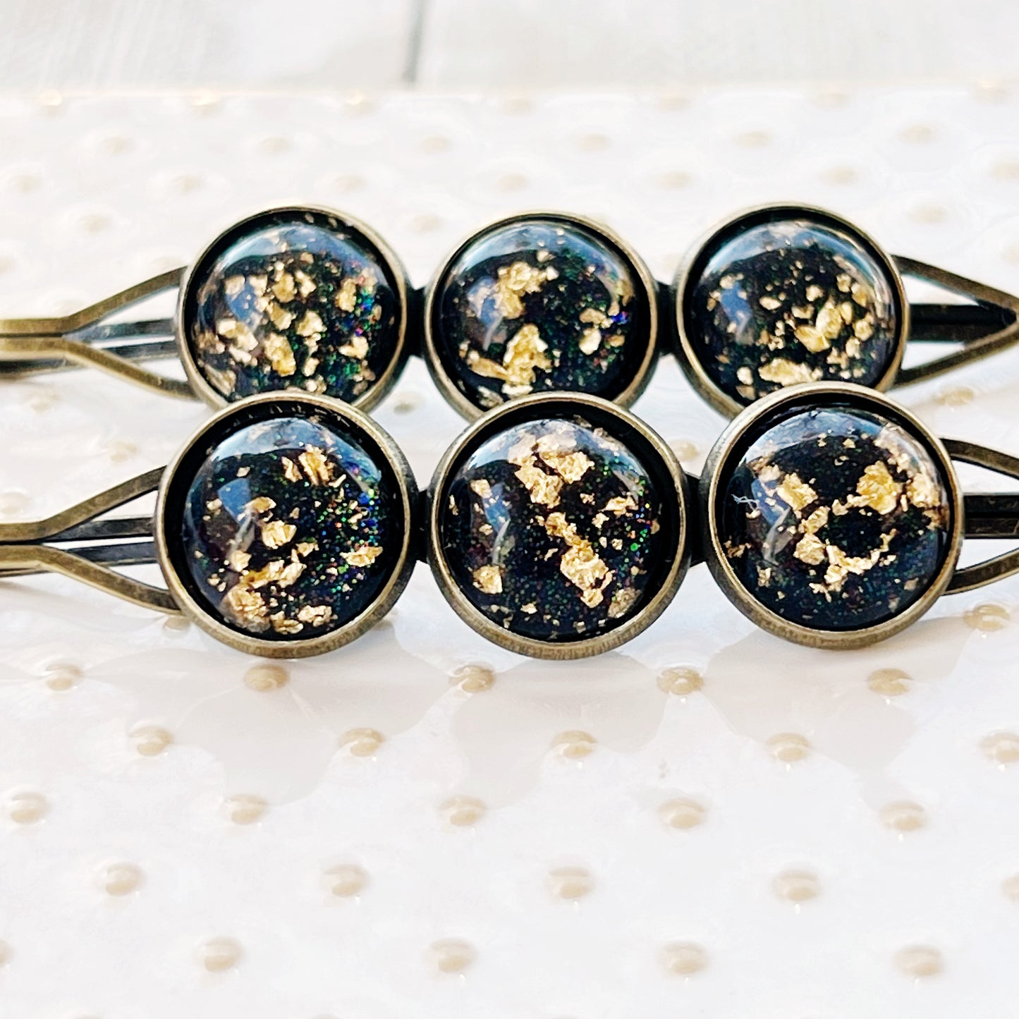 Black & Gold Flake Glitter Hair Pins - Elegant & Sparkling Hair Accessories