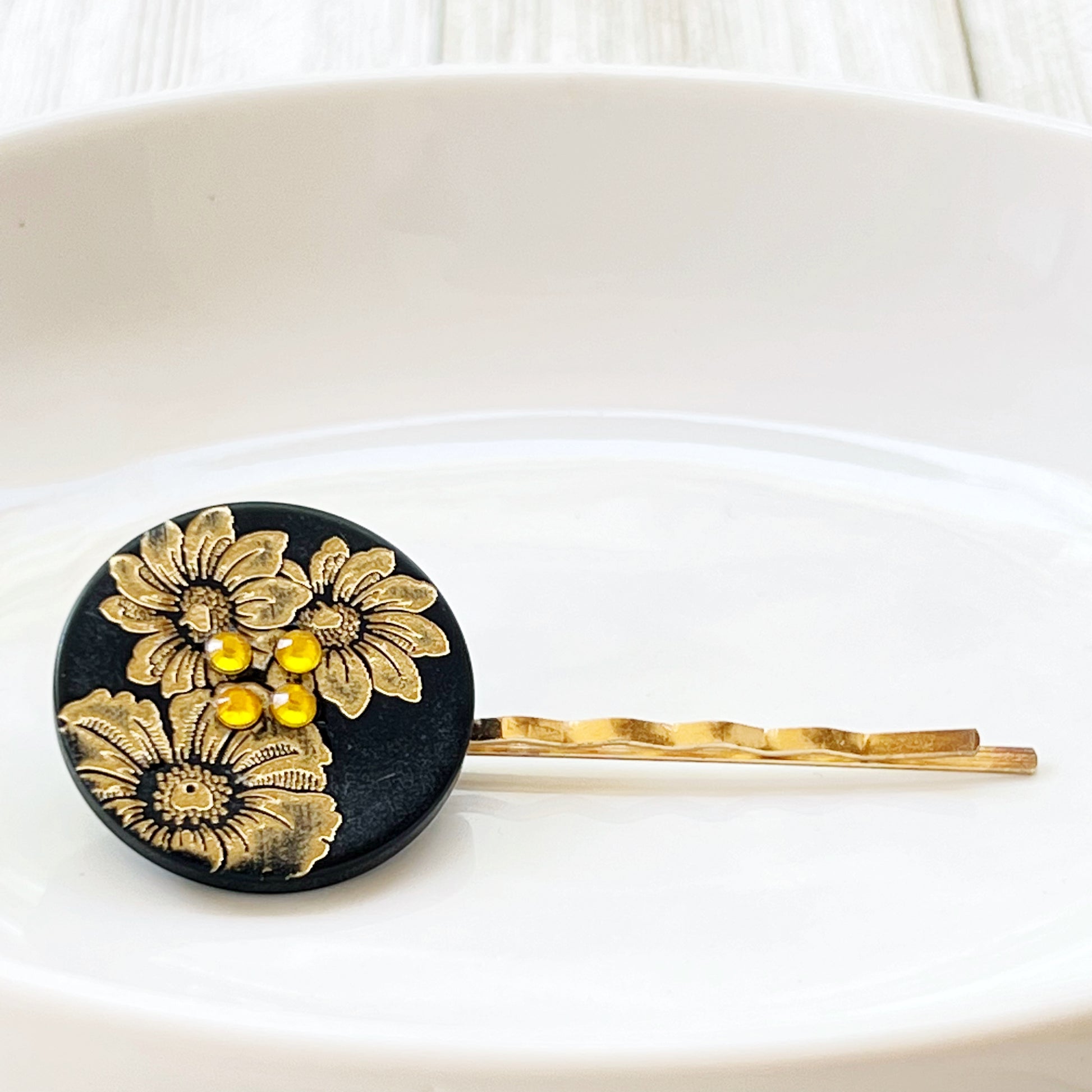 Black & Gold Sunflower Gold Bobby Pin - Elegant Floral Hair Accessory