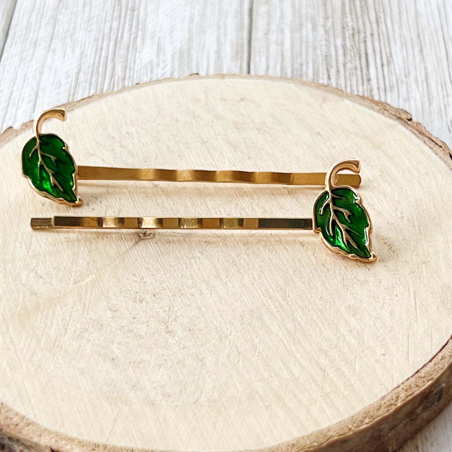 Green Enamel Leaf Hair Pins – Gold Boho Nature-Inspired Hair Clips