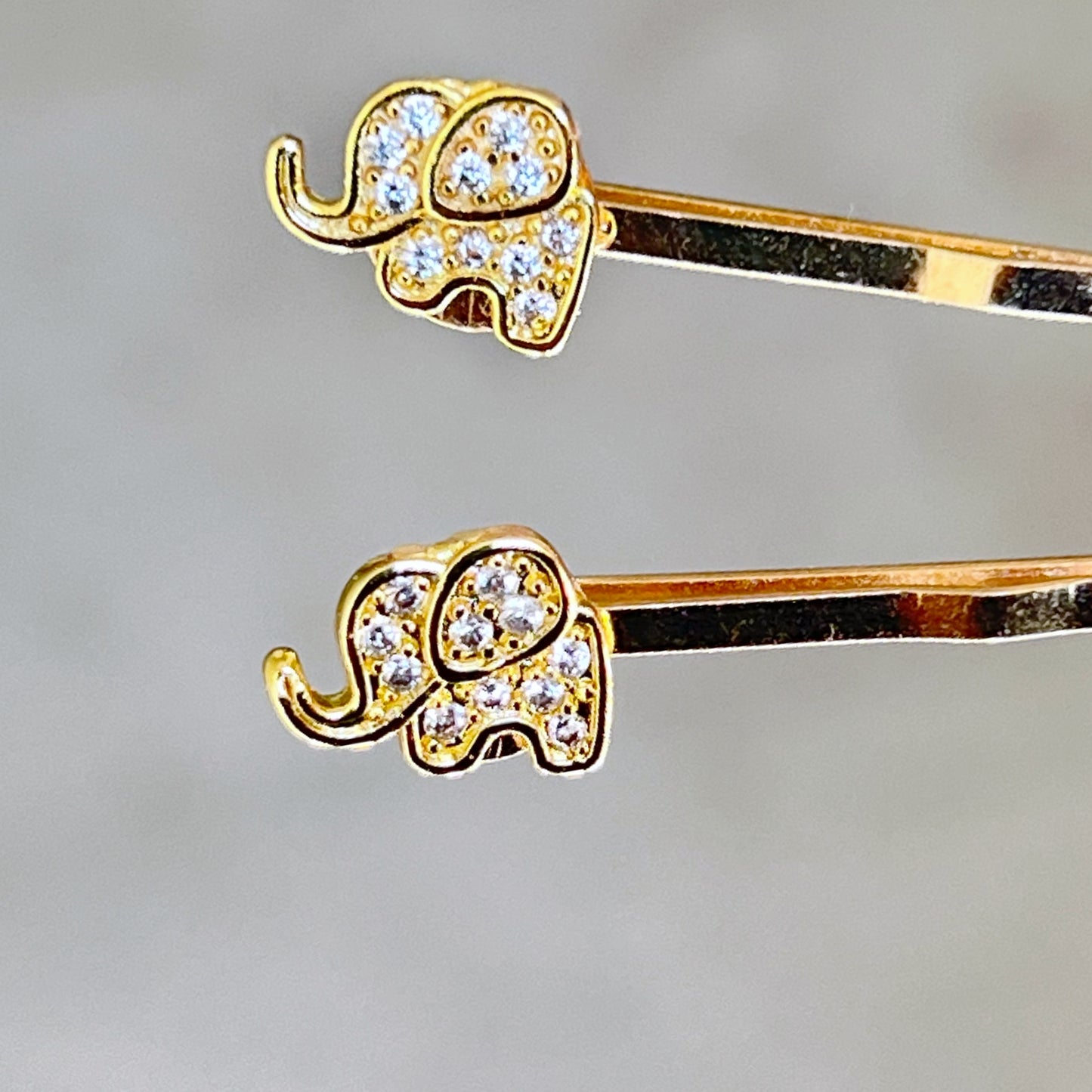 Tiny Gold Rhinestone Elephant Bobby Pins: Adorable Animal-inspired Accessories