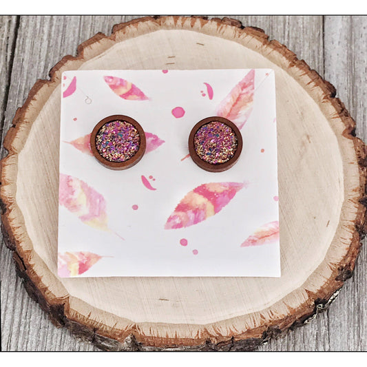Pink Glitter Druzy Wood Stud Earrings: Sparkling Accents for Boho Chic Looks