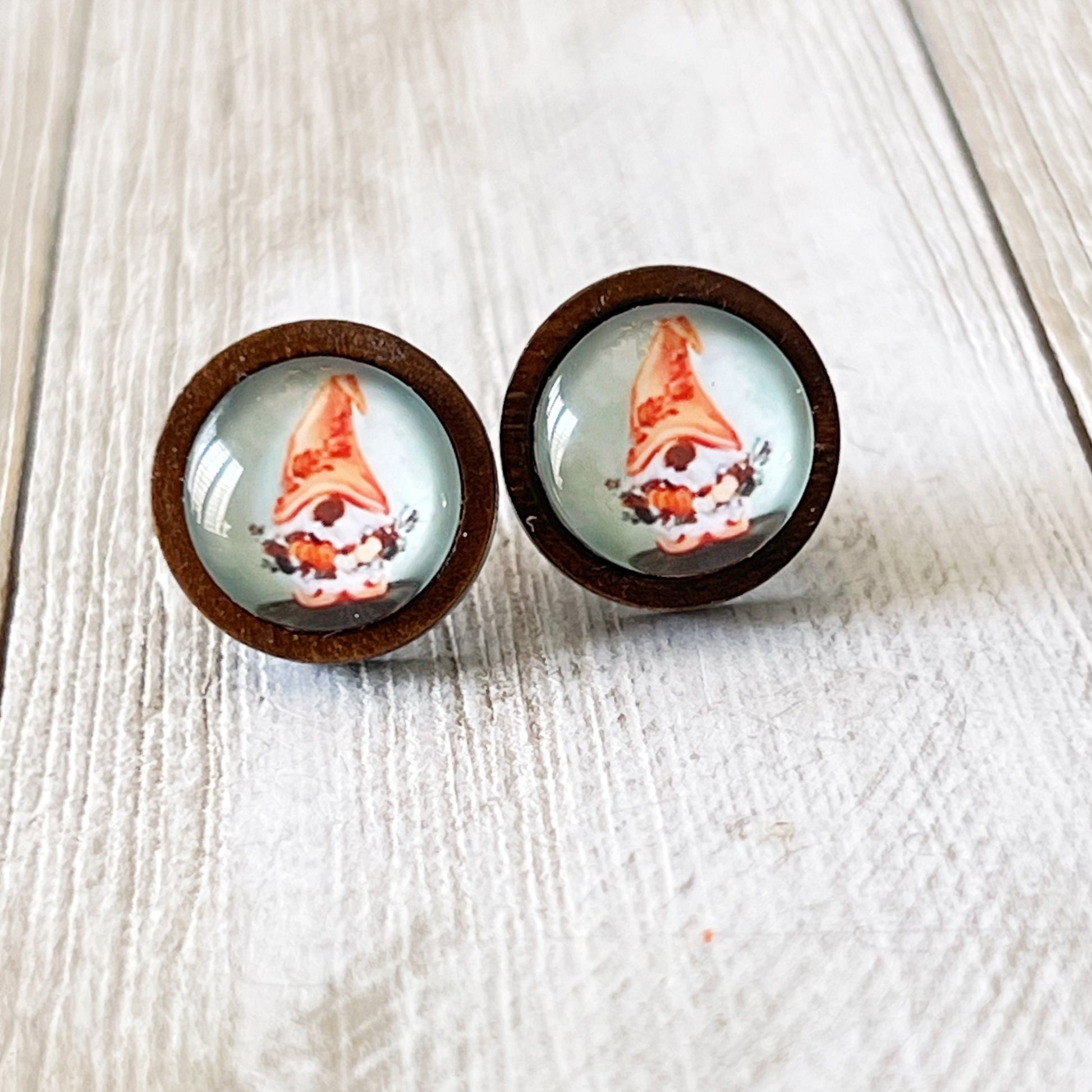 Gnome Pumpkin Stud Earrings – Whimsical Fall Harvest Jewelry in Wood