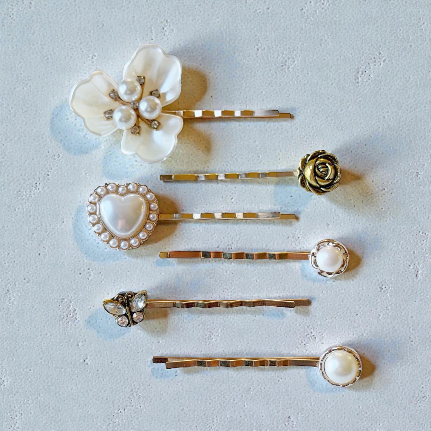 Pasador de pelo rosa de oro, clip de pelo de perla, pasador floral Bobby, pasador de pelo de flor, pasador de pelo vintage, barrette de oro antiguo, clip de pelo de mujer, mariposa