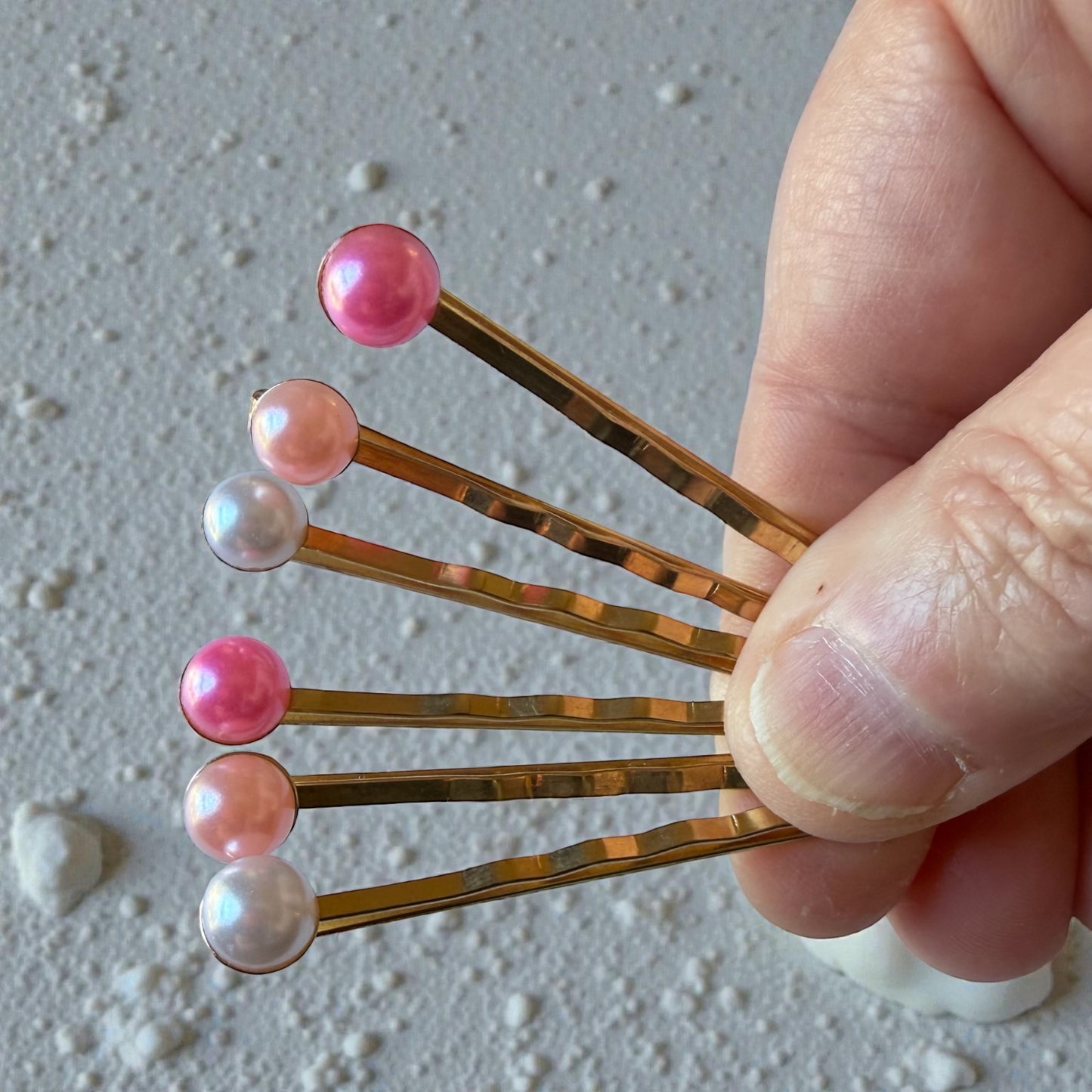 Pink & White Pearl Hair Pins – Set of 6 Feminine Bobby Pins