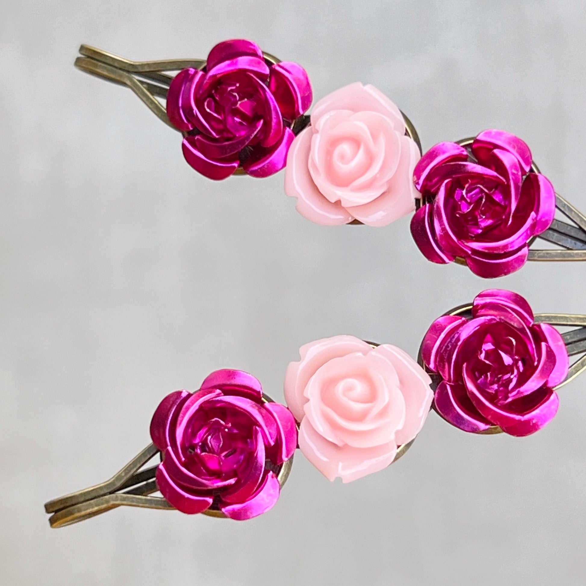 Red & Pink Rose Hair Pins – Romantic Vintage-Inspired Floral Hair Clips