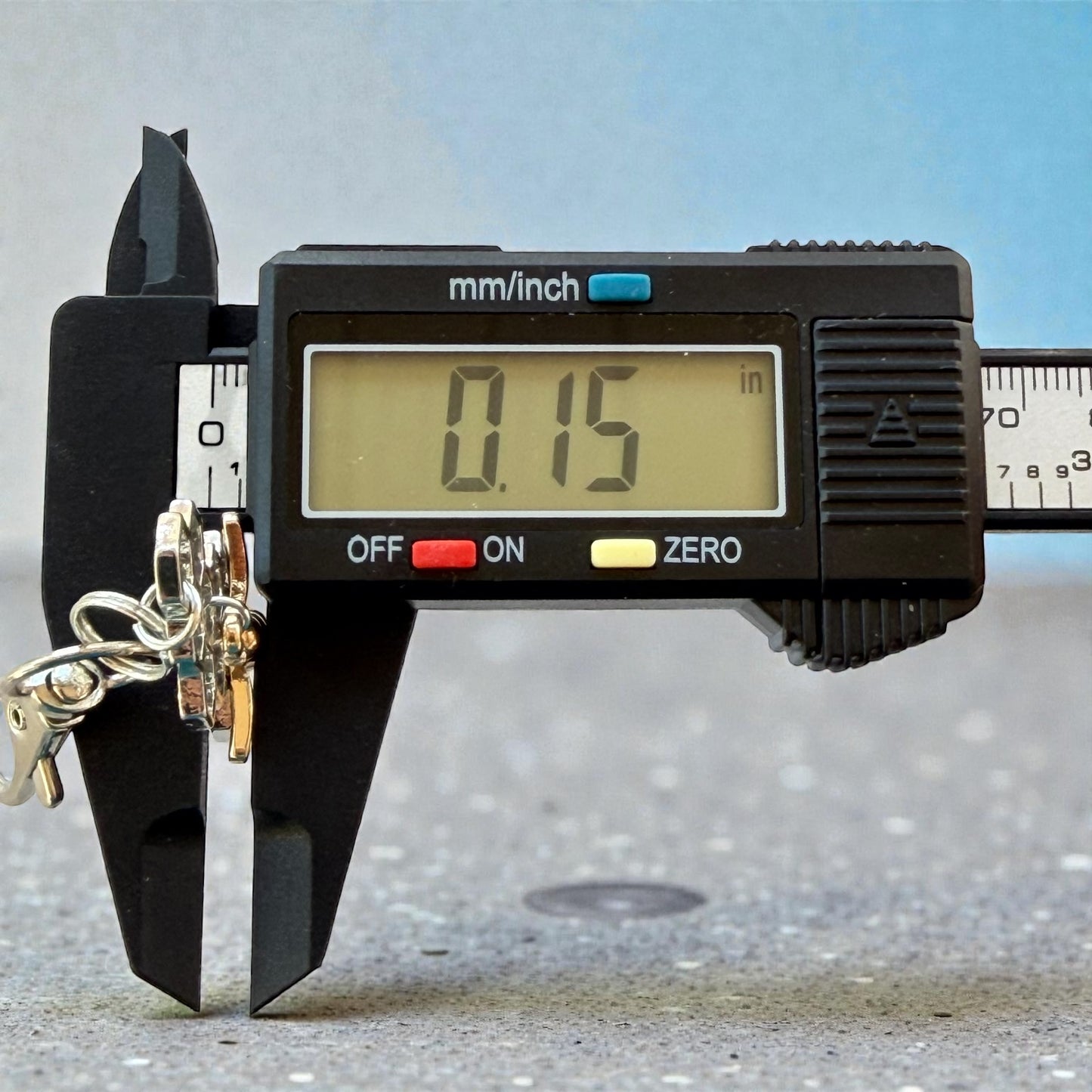 Bee & Honeycomb Purse Charm – Gold & Silver Bee Keychain for Women