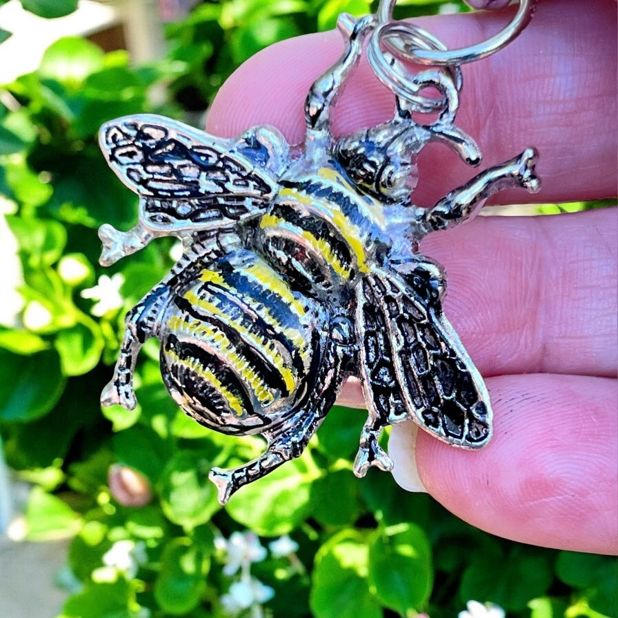 Hand Painted Silver Bee Purse Charm – Nature-Inspired Keychain
