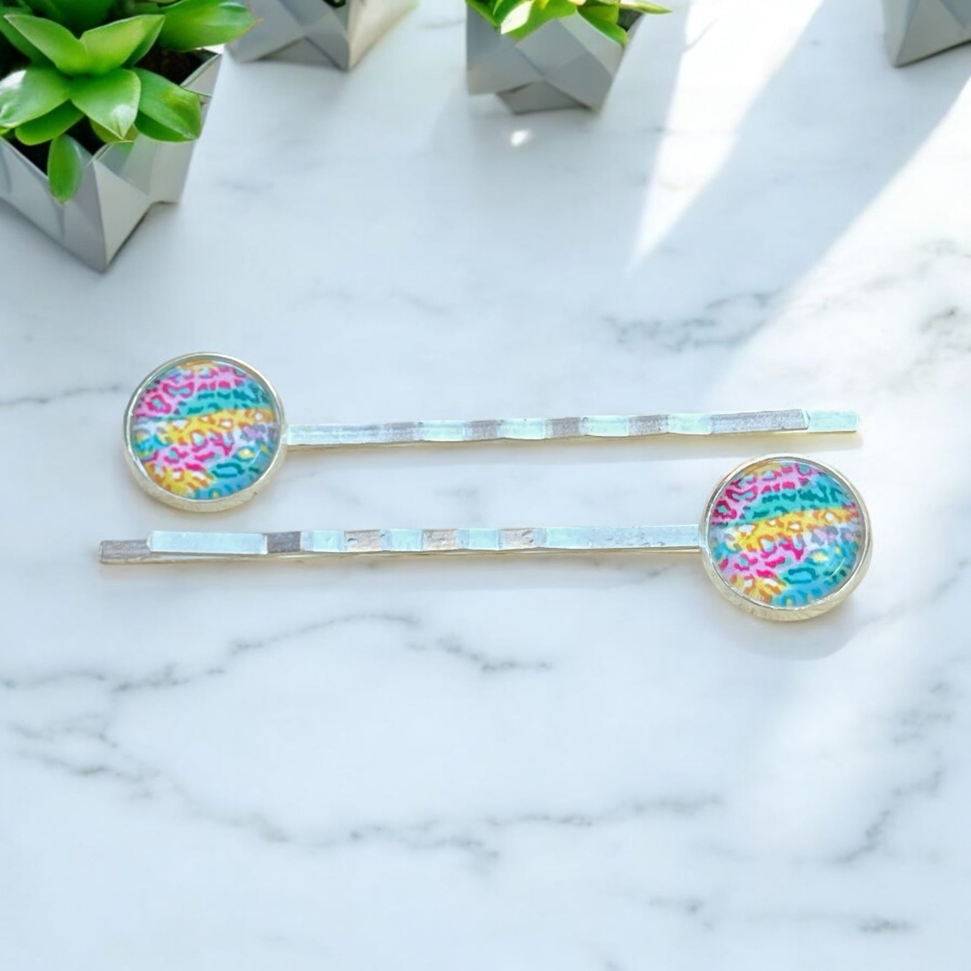 Spring Leopard Hair Pins – Set of 2 Pastel Animal Print Accessories