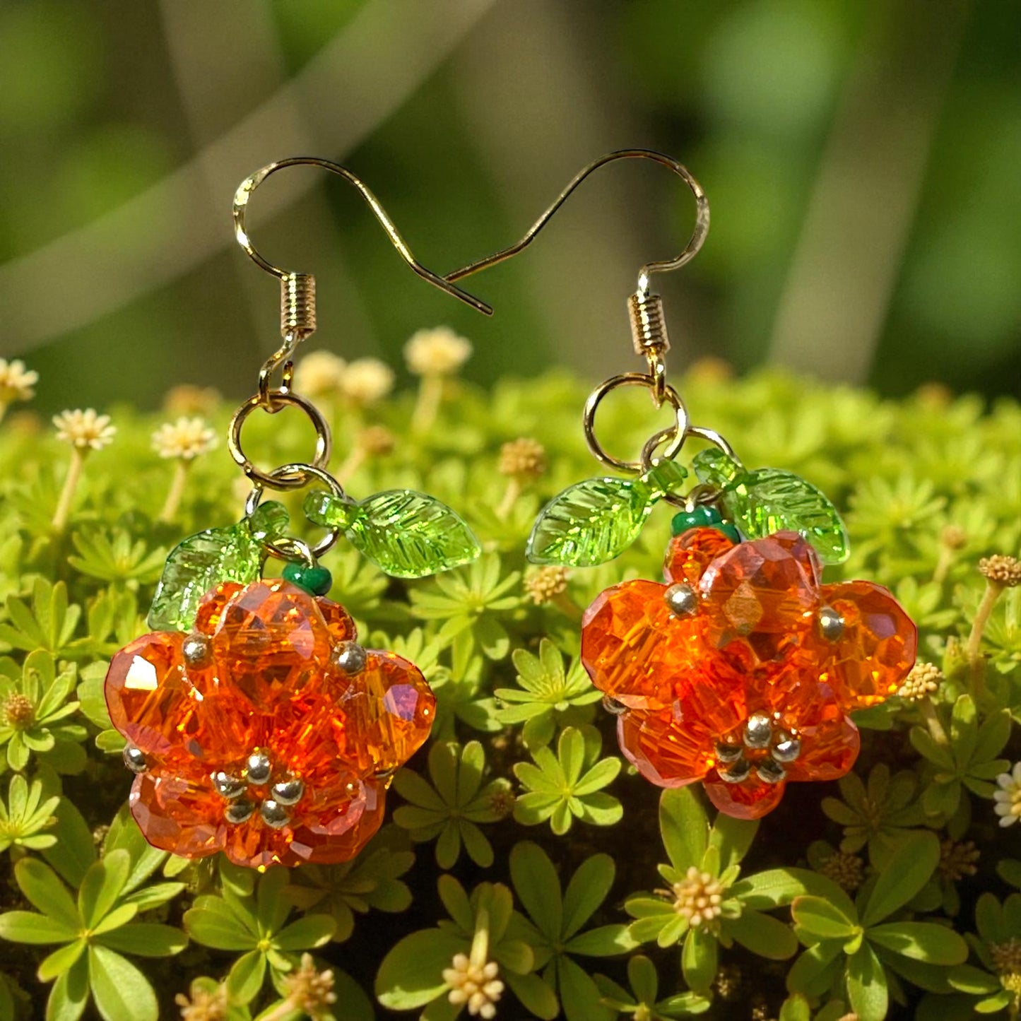 Beaded Pumpkin Earrings – Sparkly Fall Dangles with Green Leaves