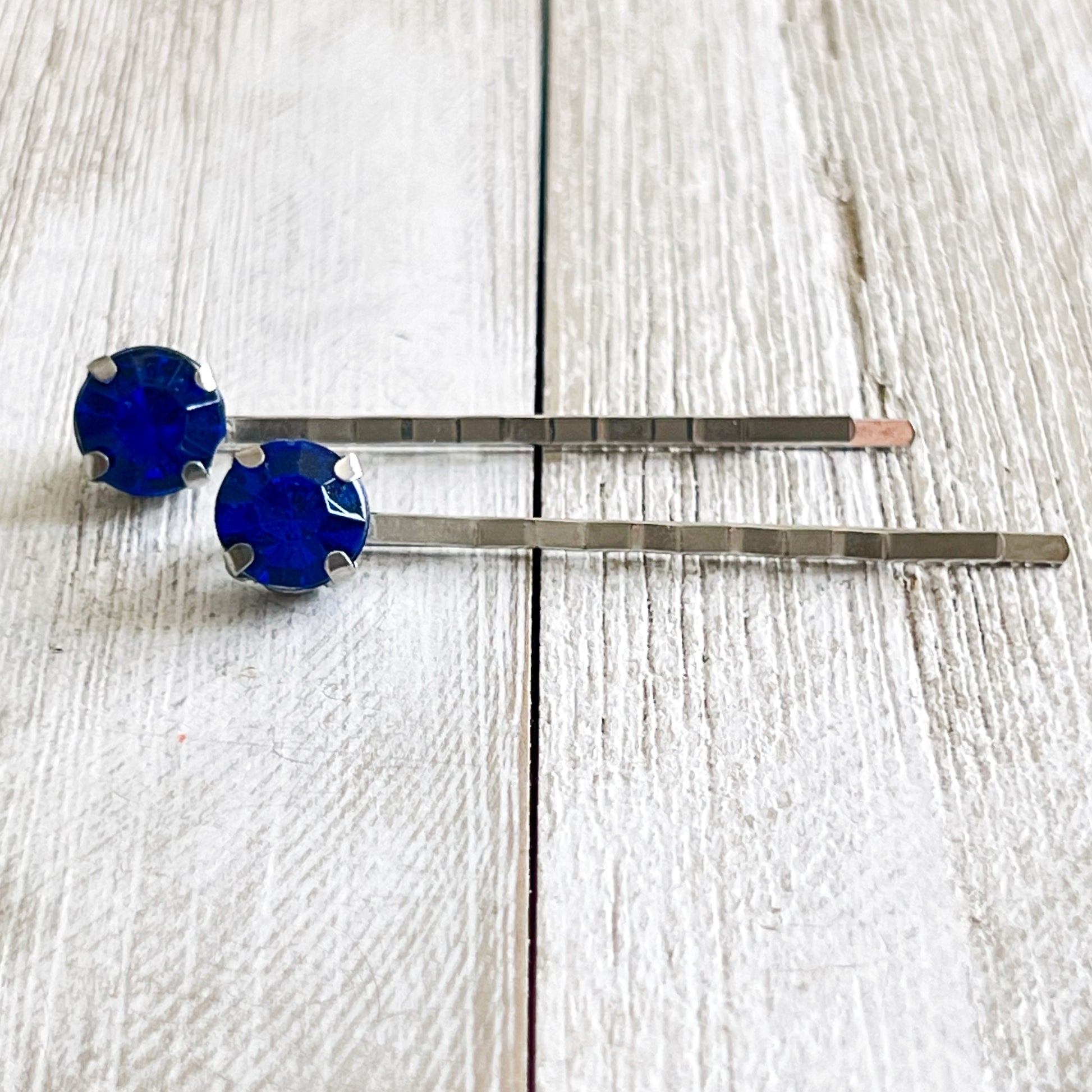 Round Blue Rhinestone Hair Pins - Elegant and Sparkling Hair Accessories