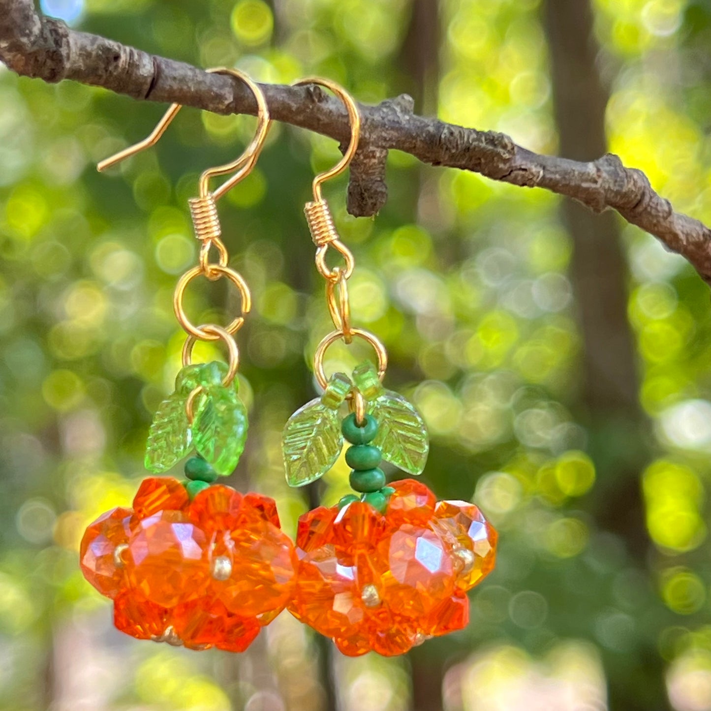 Beaded Pumpkin Earrings – Sparkly Fall Dangles with Green Leaves
