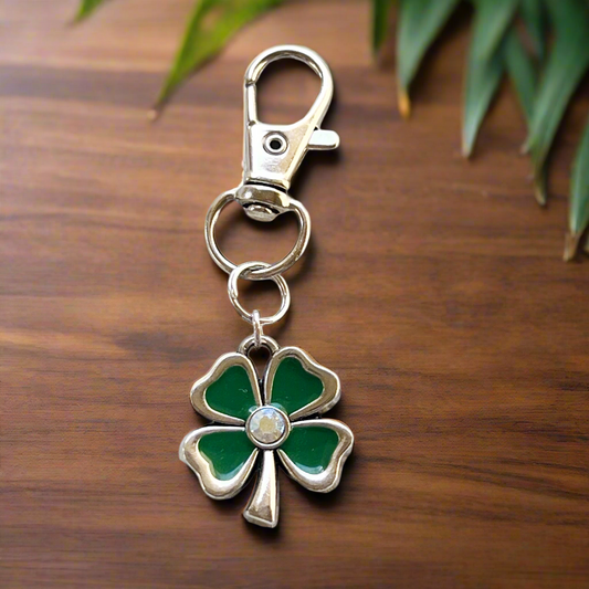 Rhinestone Shamrock Purse Charm – Lucky Clover Keychain for St. Patrick’s Day