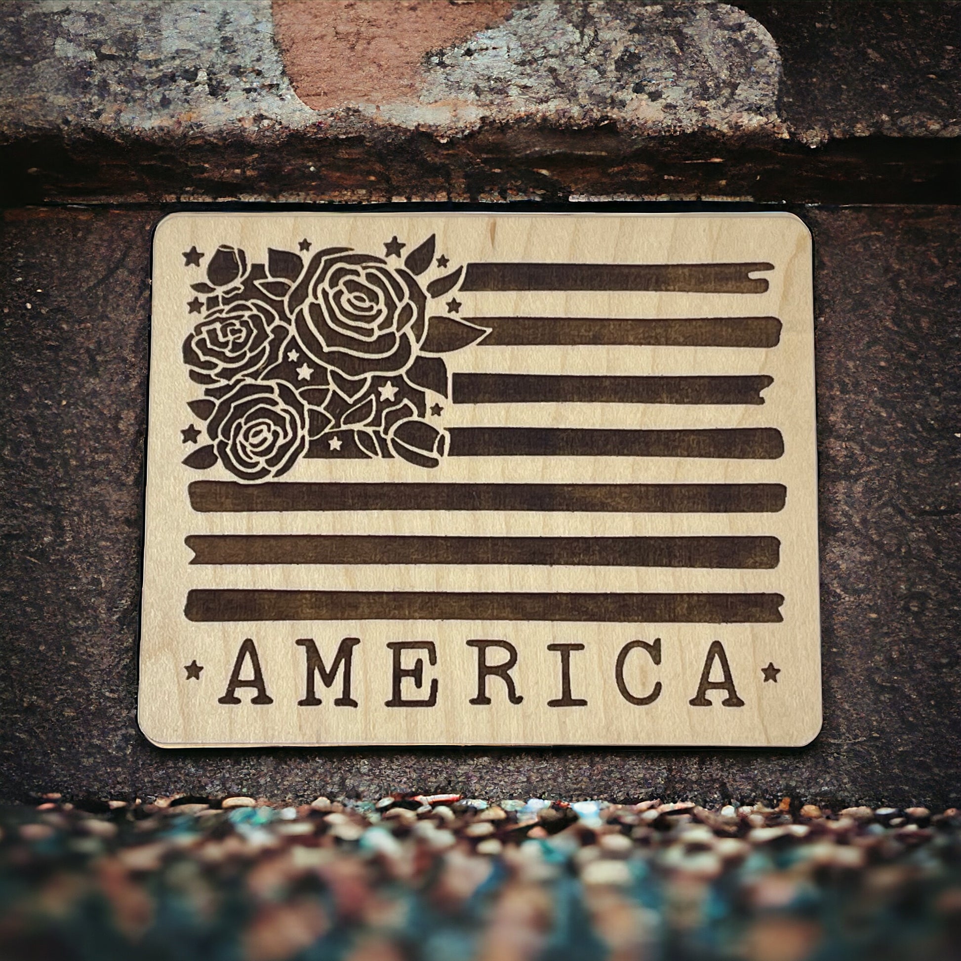 Floral American Flag Magnet – Rustic Patriotic Home Accent