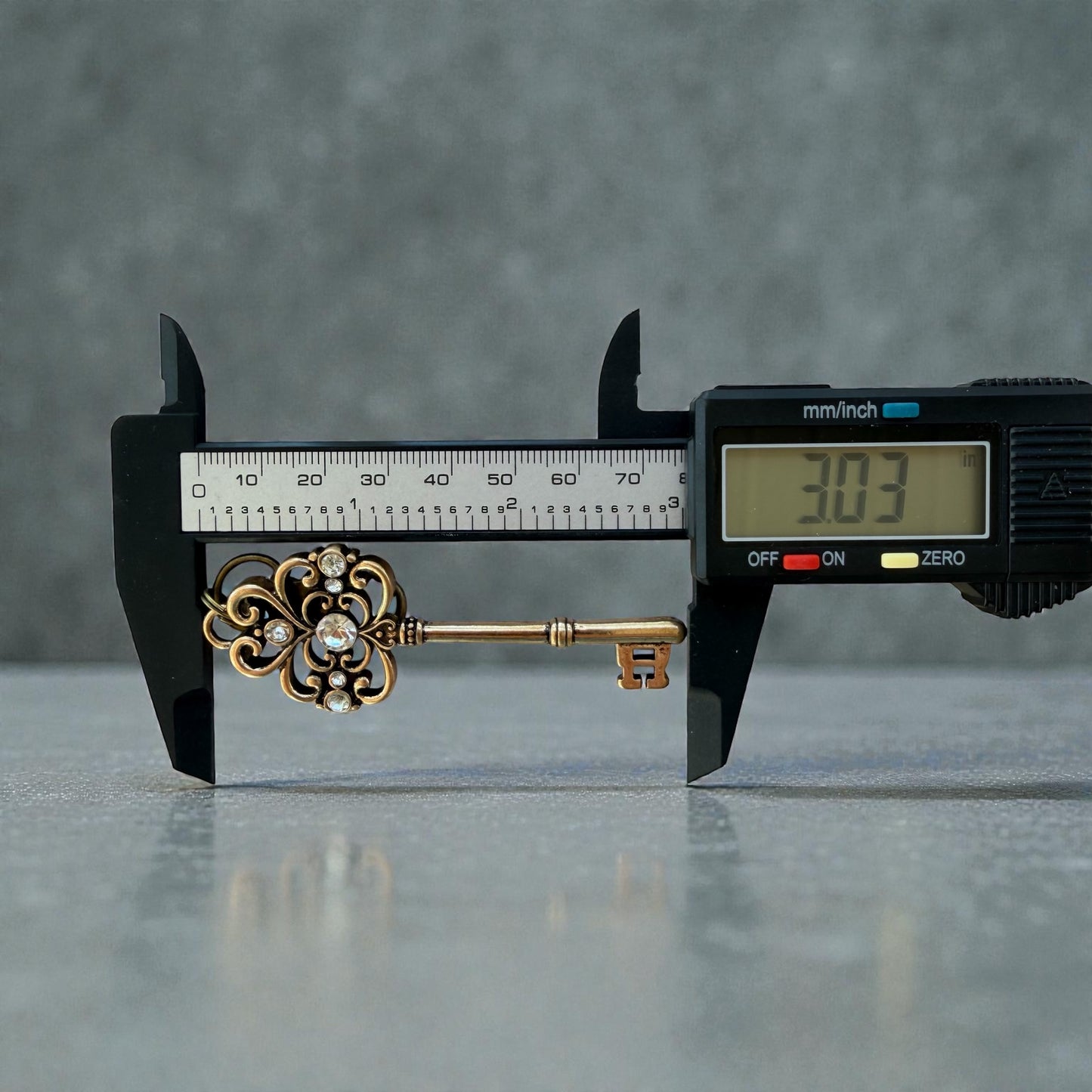 Vintage Rhinestone Key Purse Charm – Antique Gold Bag Accessory