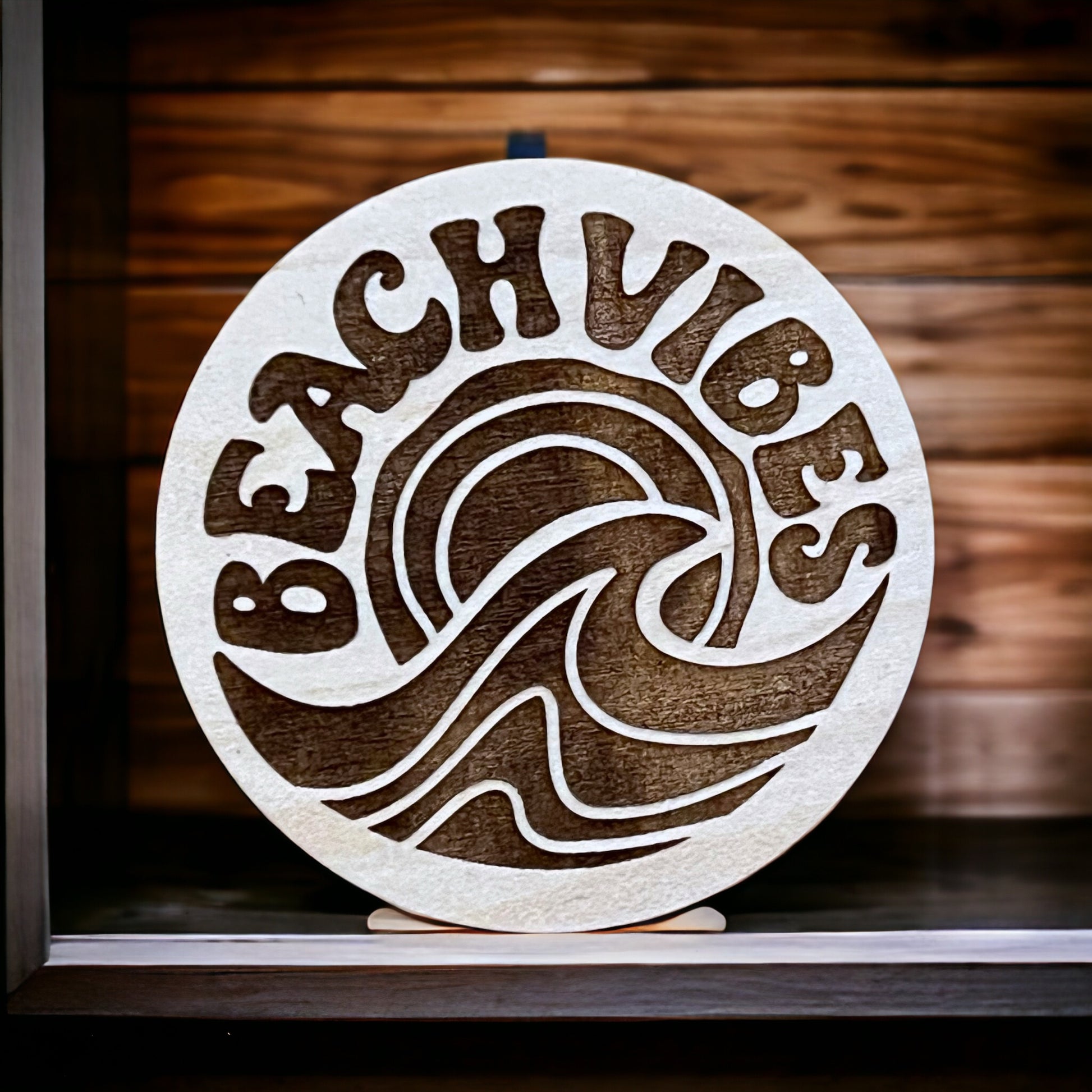 Beach Vibes Wave Magnet – Round Wood Coastal Decor for Ocean Lovers