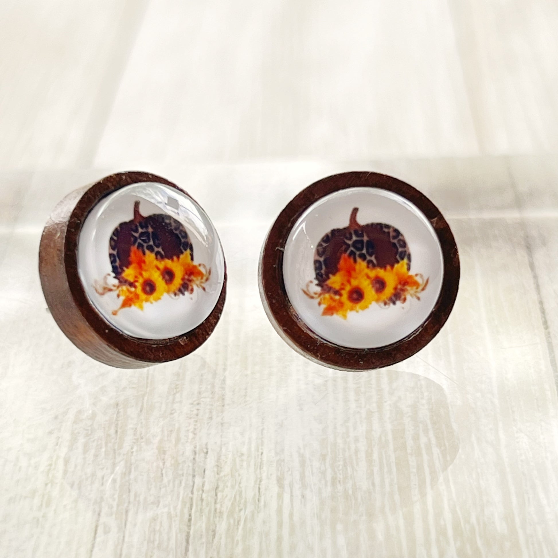 Leopard Pumpkin & Sunflower Stud Earrings – Rustic Fall Wooden Jewelry