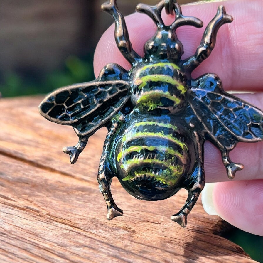 Hand Painted Bee Purse Charm – Vintage Copper Bee Keychain