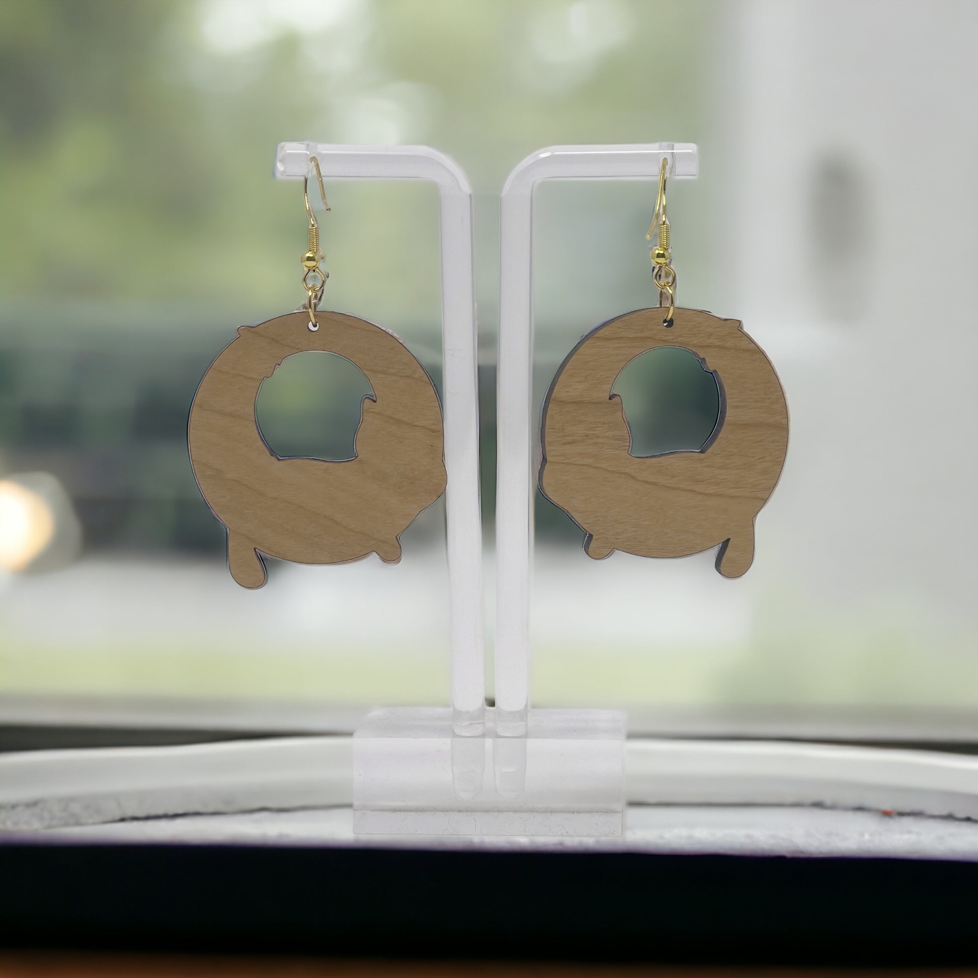 Floral Cat Circle Wood Earrings – Whimsical Nature-Inspired Feline Jewelry