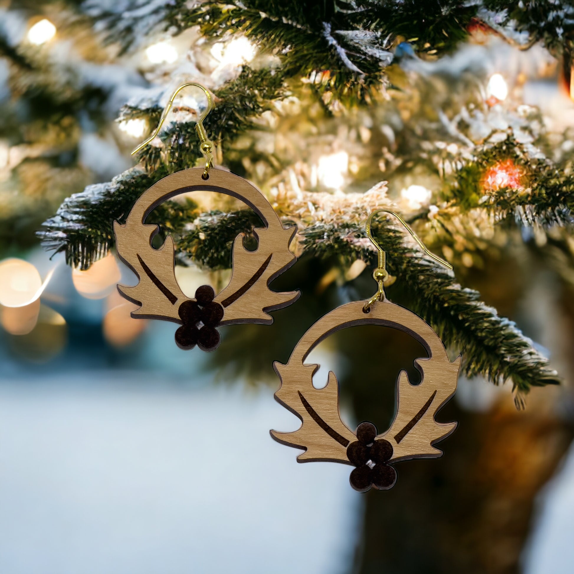 Wooden Holly Wreath Earrings – Holiday Leaf & Berry Laser Cut Jewelry