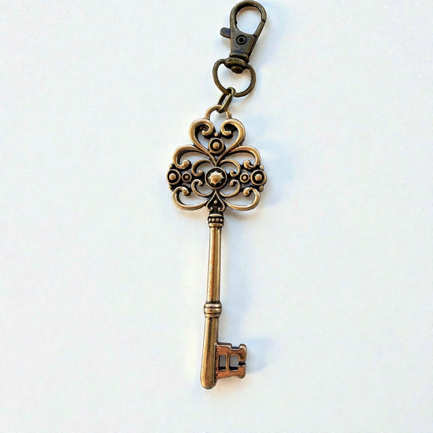 Vintage Rhinestone Key Purse Charm – Antique Gold Bag Accessory