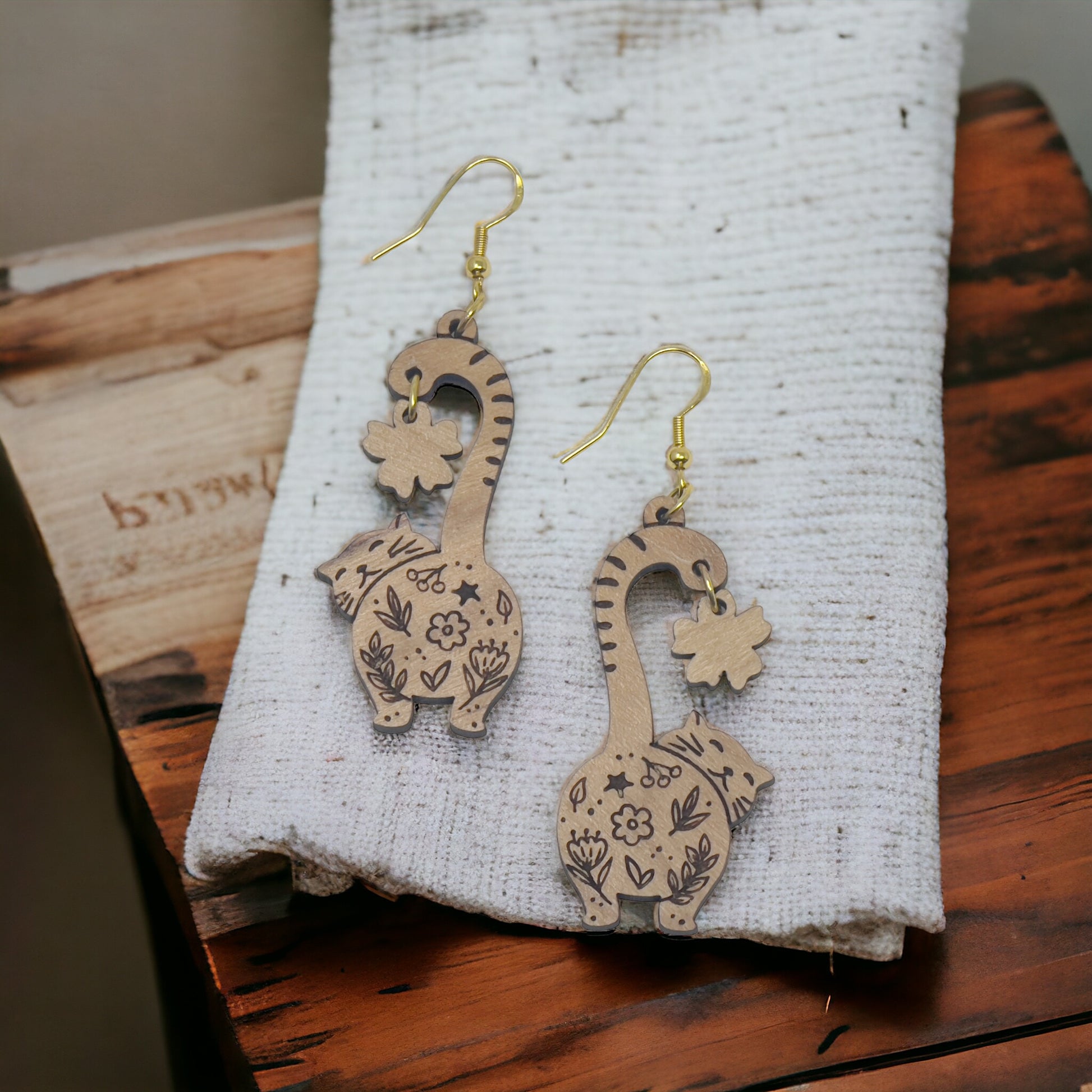 Cat Earrings, Wood Dangle Flower Earrings, Cute Feline Spring Gifts for Cat Lover Girlfriend, Adorable Animal Jewelry, Womens Earring Sets
