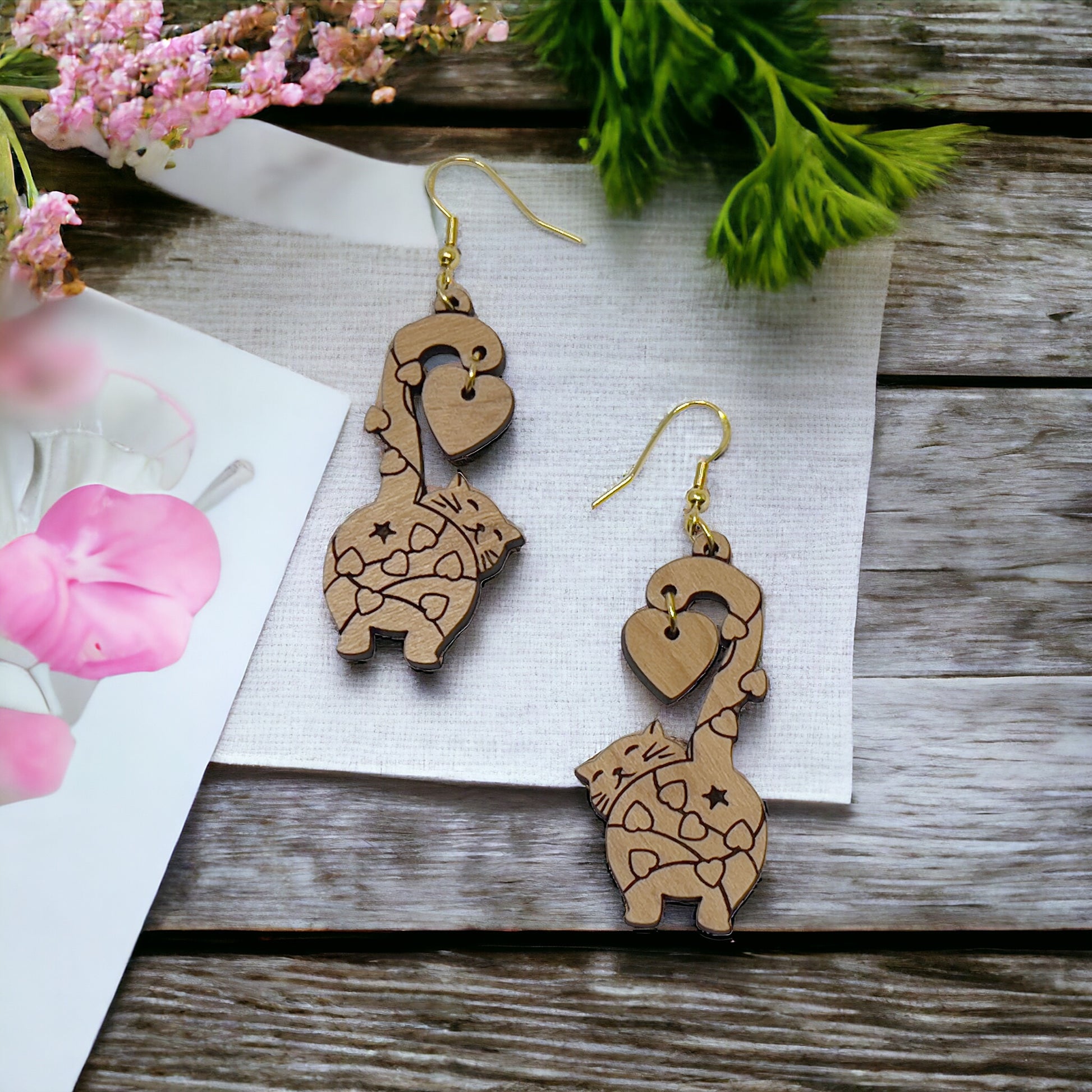 Heart Cat Dangle Earrings – Whimsical Love-Themed Wooden Jewelry